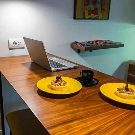 Little L Dorcol Belgrado